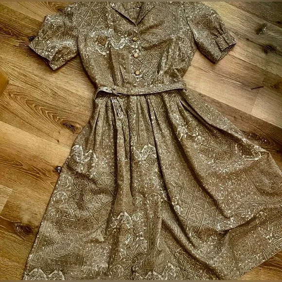 Nelly Don Vintage 1950s tan neutral shirtwaist dress S 25”w VLV rockabilly pinup - Picture 2 of 11